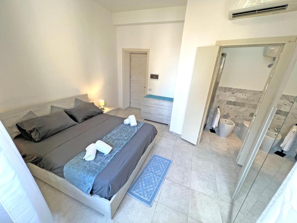 Camere In Centro กาญารี ภายนอก รูปภาพ